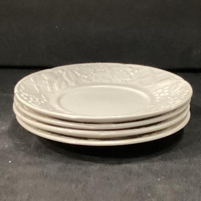Mikasa English Countryside Saucers #DP900, Set of 4, Vintage Embossed Stoneware - Thumbnail 6