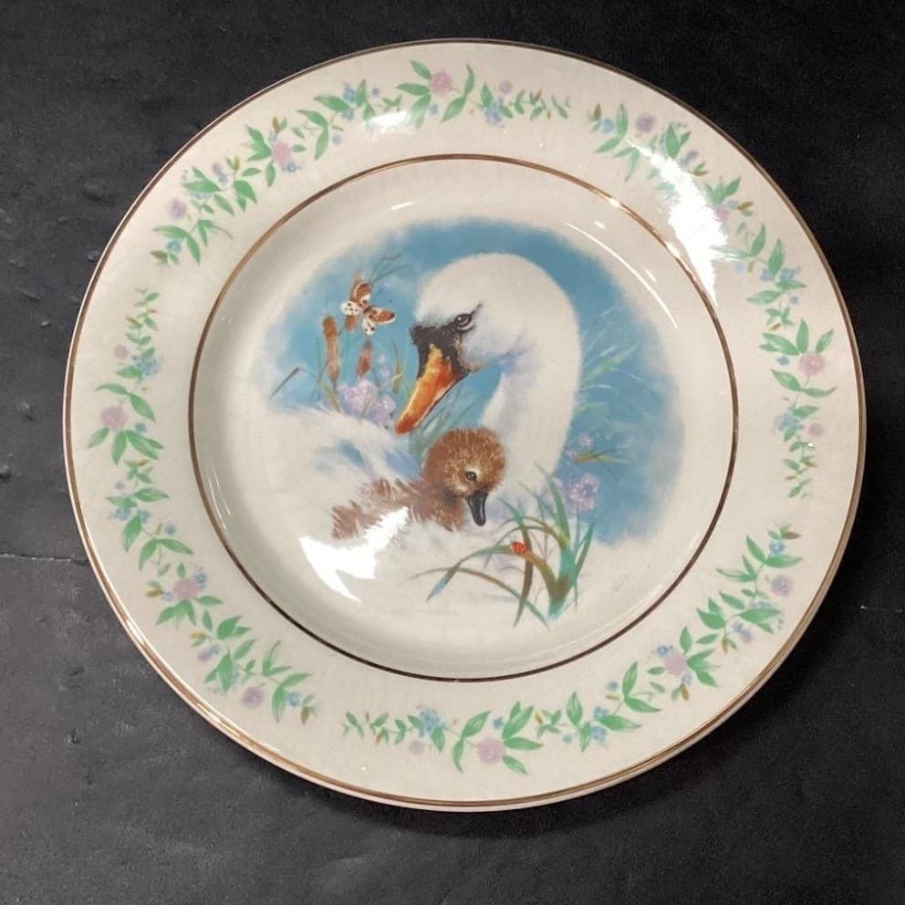 Avon "Gentle Moments" Collector Plates, Set of 3, Vtg Enoch Wedgwood Tunstall - Thumbnail 3
