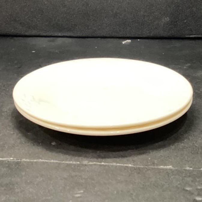 Anchor Hocking Fish Scale Ivory White Basketweave Saucers, Set Of 2, Uranium - Thumbnail 6