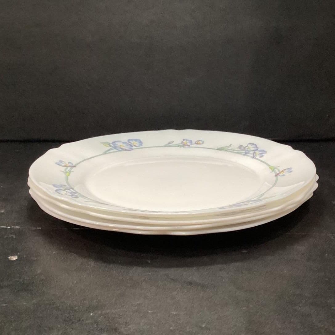 Arcopal Revelation Dinner Plates, Set of 4, Vintage White Opal Glass Tableware - Thumbnail 9