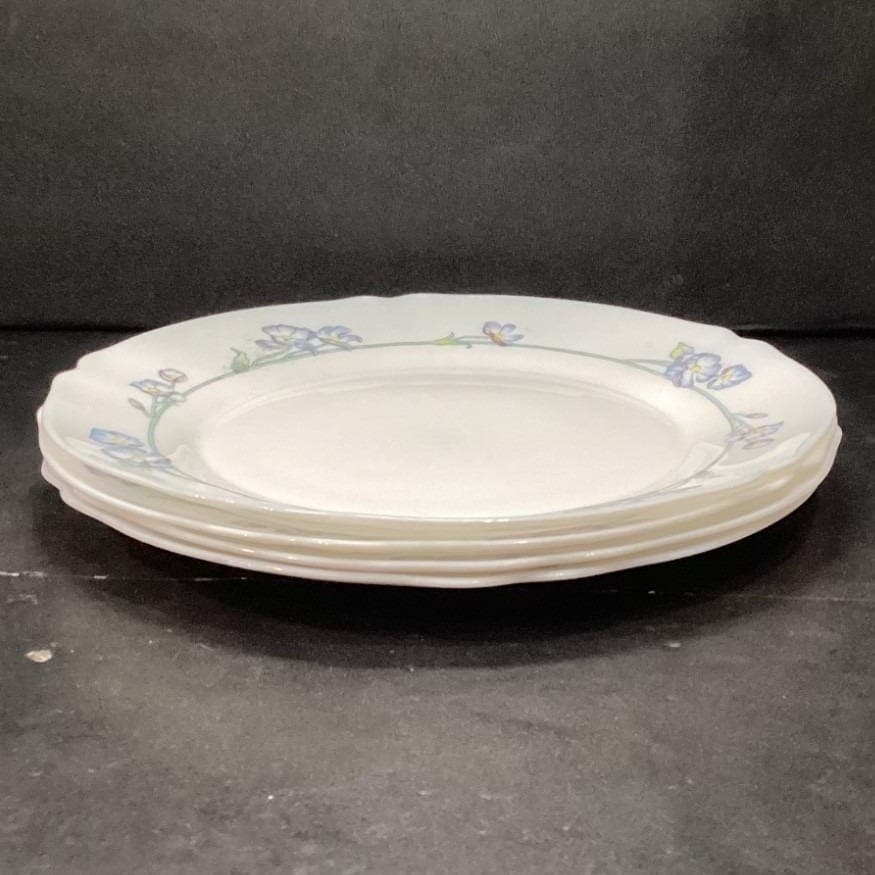 Arcopal Revelation Dinner Plates, Set of 4, Vintage White Opal Glass Tableware - Thumbnail 10