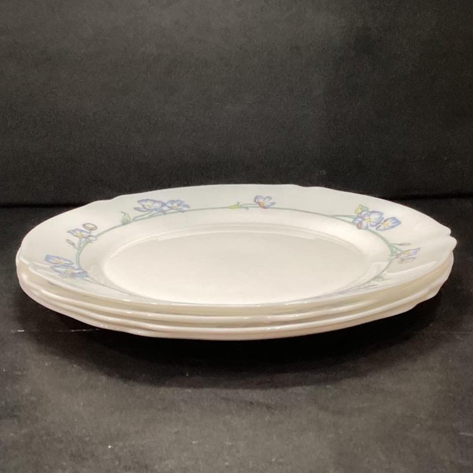Arcopal Revelation Dinner Plates, Set of 4, Vintage White Opal Glass Tableware - Thumbnail 8