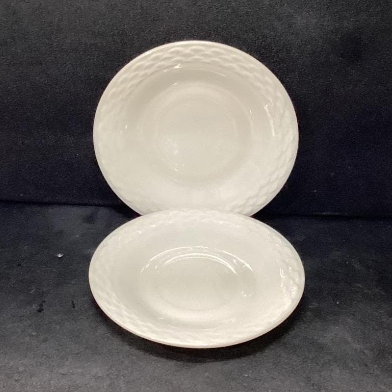 Anchor Hocking Fish Scale Ivory White Basketweave Saucers, Set Of 2, Uranium - Thumbnail 2