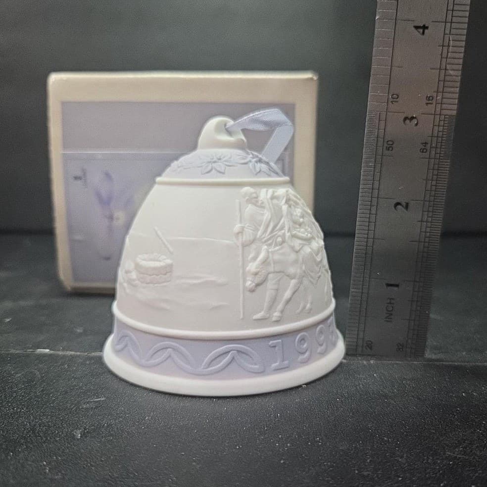 Lladro Porcelain Christmas Bell, Vintage Holiday Decor, '93 Boxed Yuletide Chime - Thumbnail 9
