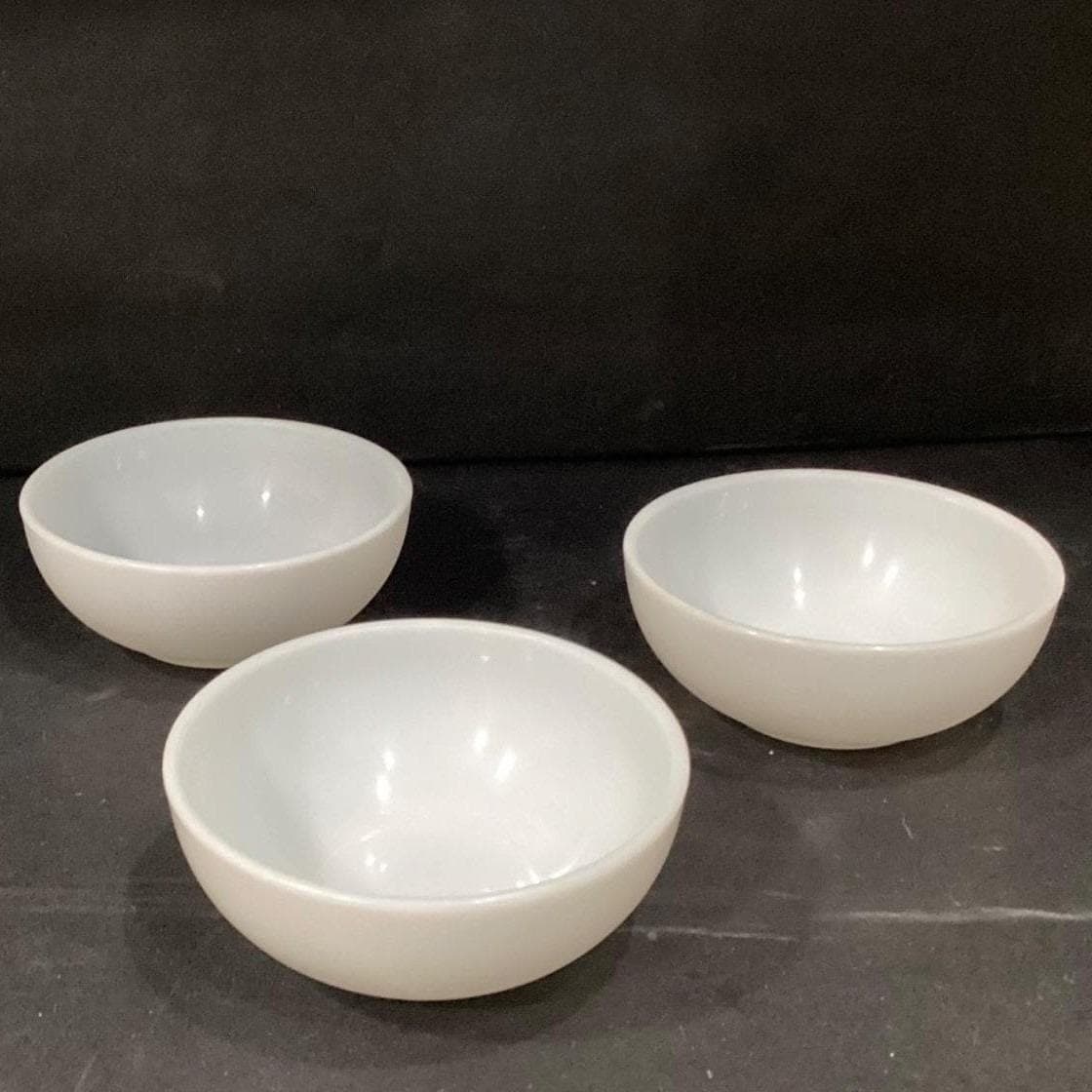 Corning Milk Glass Cereal Bowls, Set of 3, Embossed Restaurant Ware, Dinnerware - Thumbnail 8