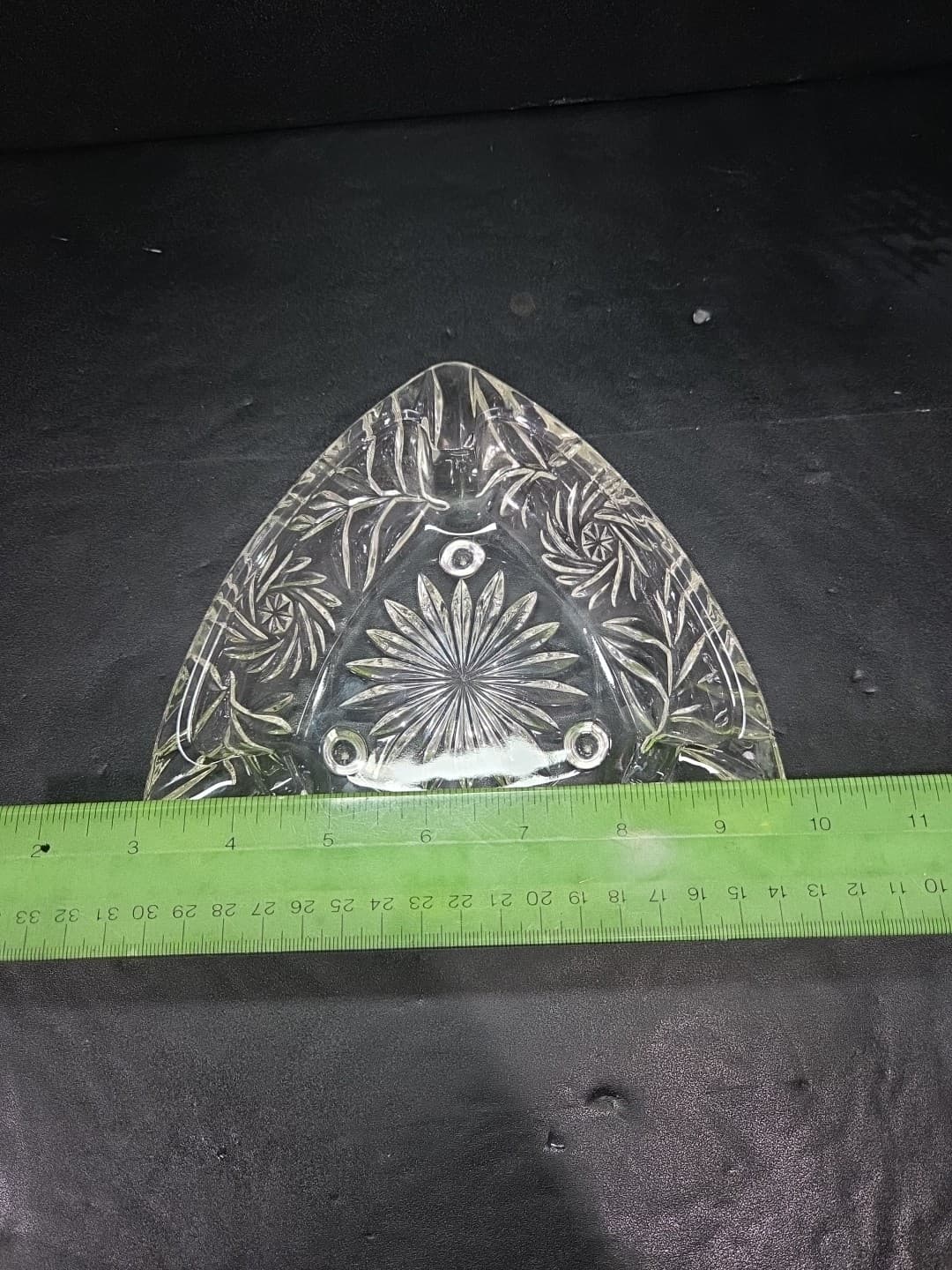 Hazel Atlas Triangle Shape Ash Tray, Vintage Clear Glass Dish, Candy Holder - Thumbnail 4