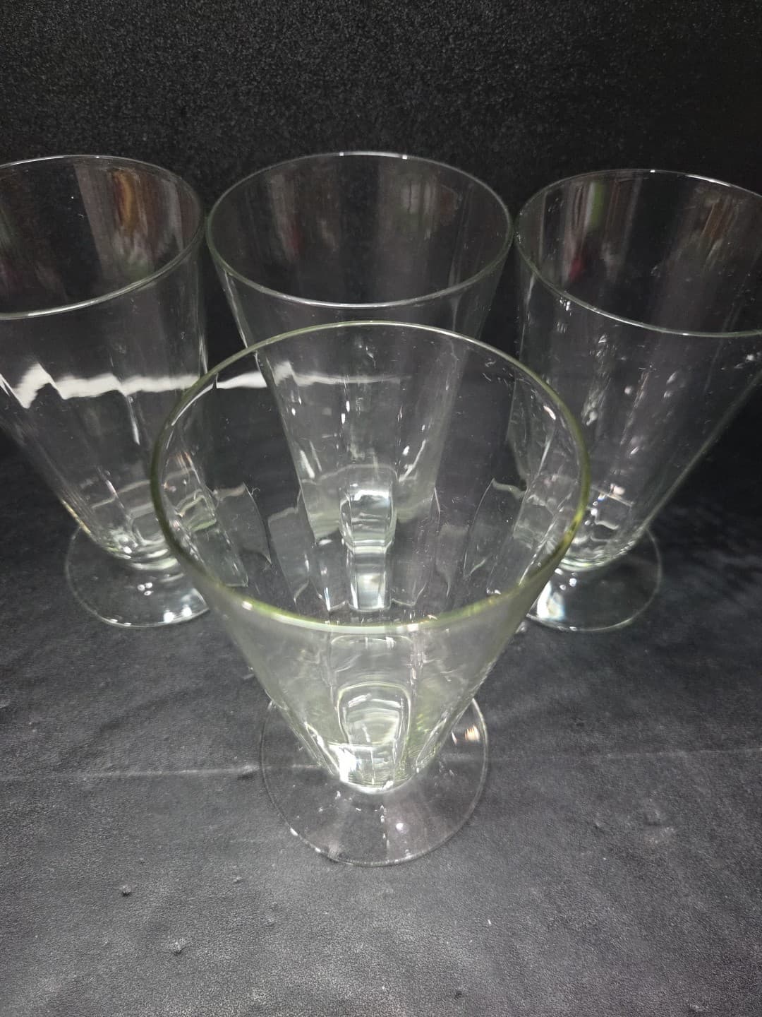 Handmade Optic Ribbed Sundae Glasses, Set of 4, Clear Glass, Vtg Dessert Bowls - Thumbnail 5
