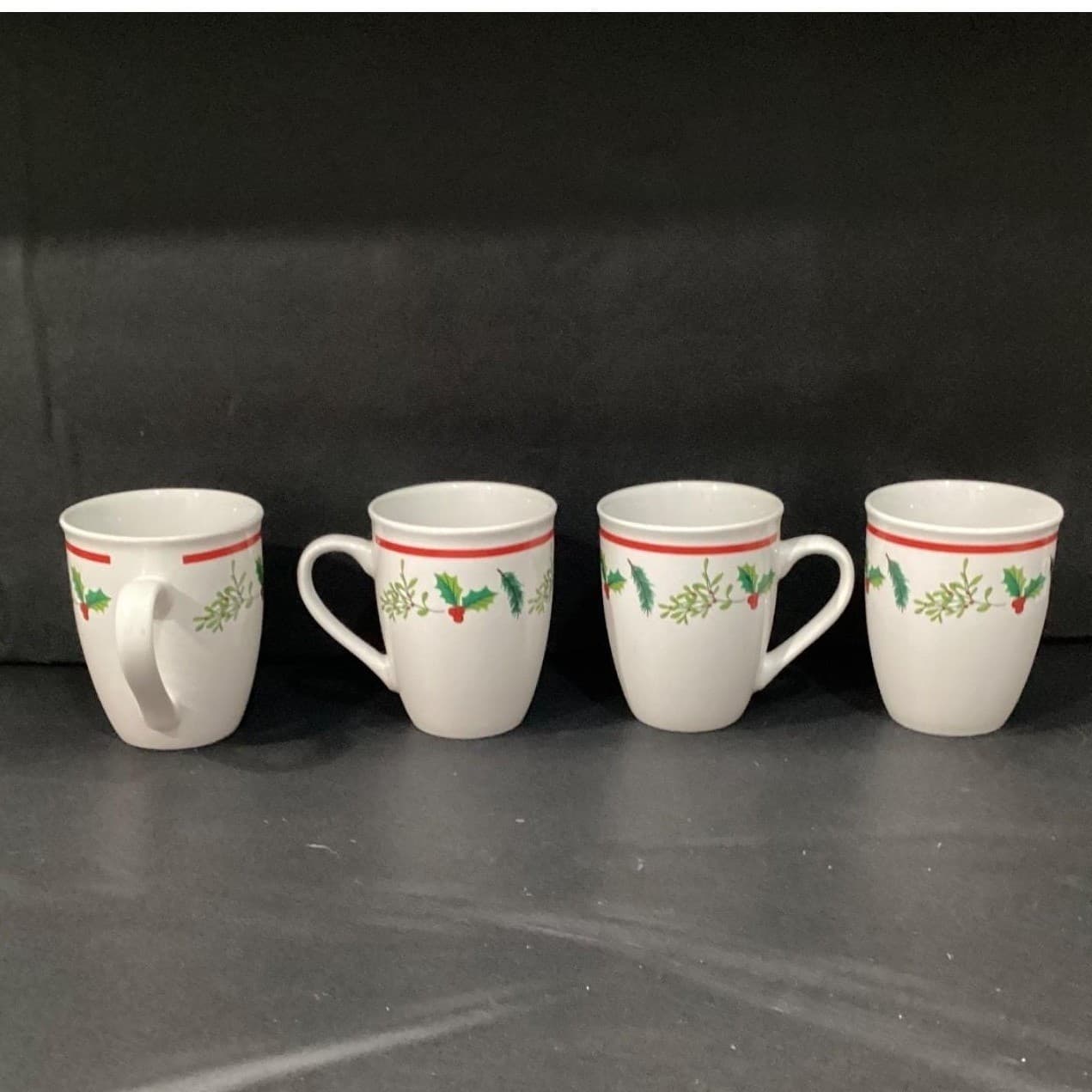 Royal Norfolk Christmas Holly Berry Coffee Cups, Set of 4, Ceramic Holiday Mugs - Thumbnail 4