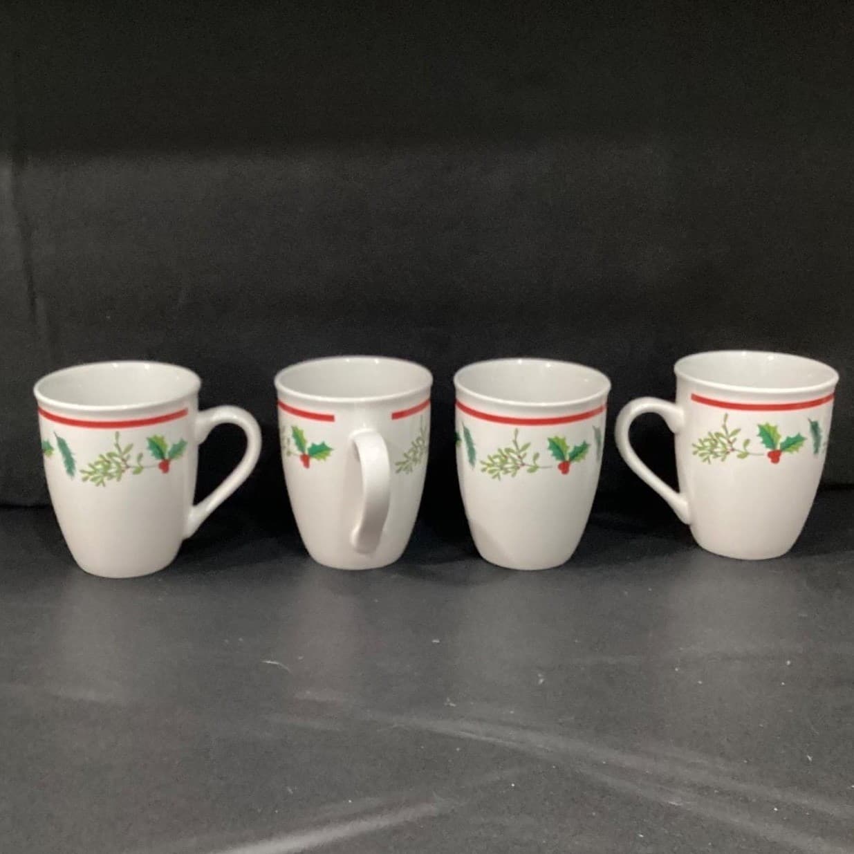Royal Norfolk Christmas Holly Berry Coffee Cups, Set of 4, Ceramic Holiday Mugs - Thumbnail 5