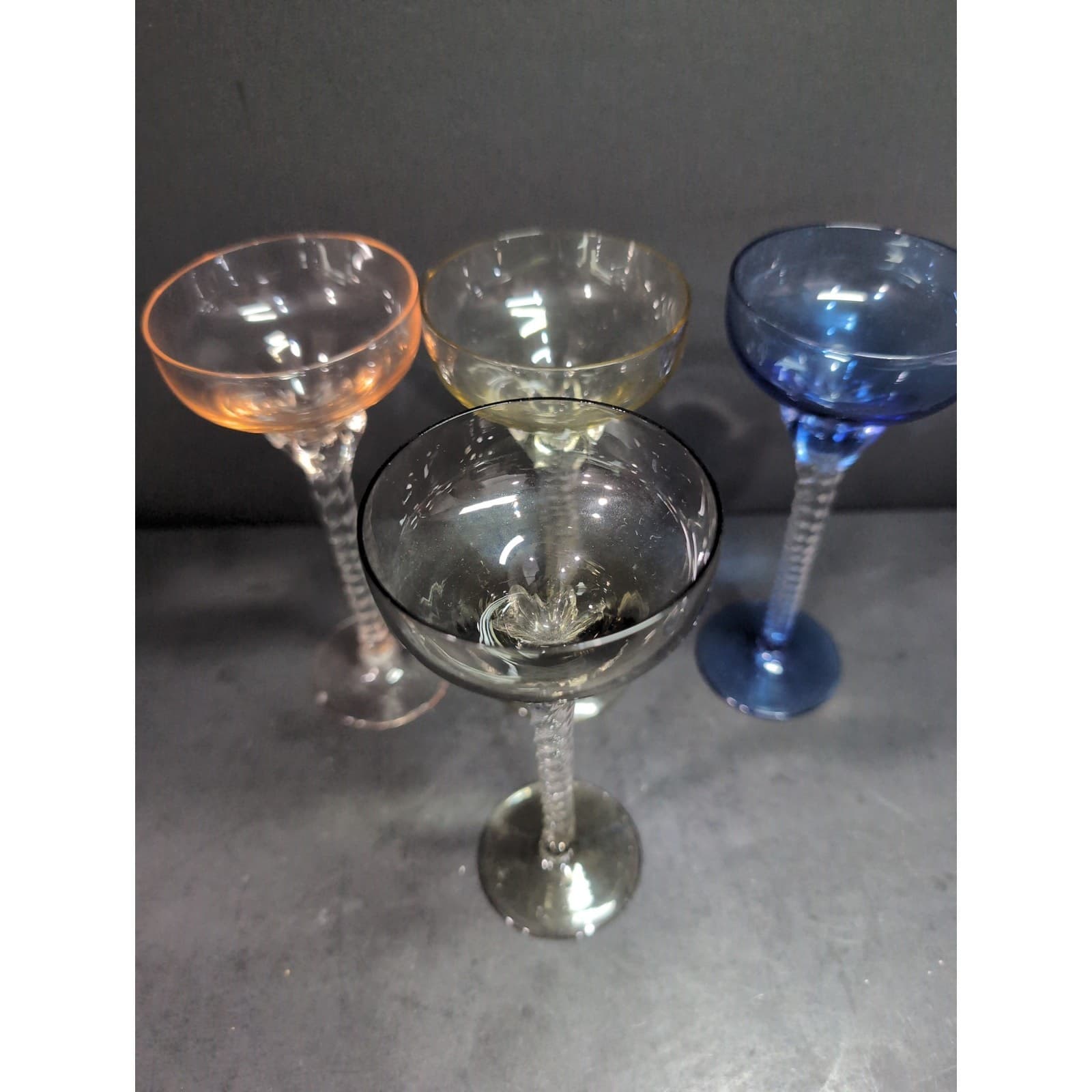 Blefeld Italian Glass Twisted Stem Champagne Glasses, Set Of 4 Elegant Drinkware - Thumbnail 5