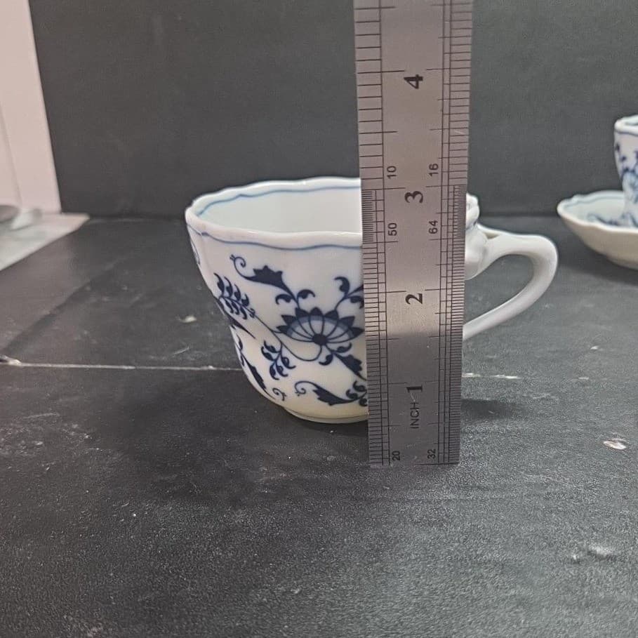 Blue Danube Onion Tea Cups & Saucers, Set of 4, Original Ribbon Banner Backstamp - Thumbnail 9