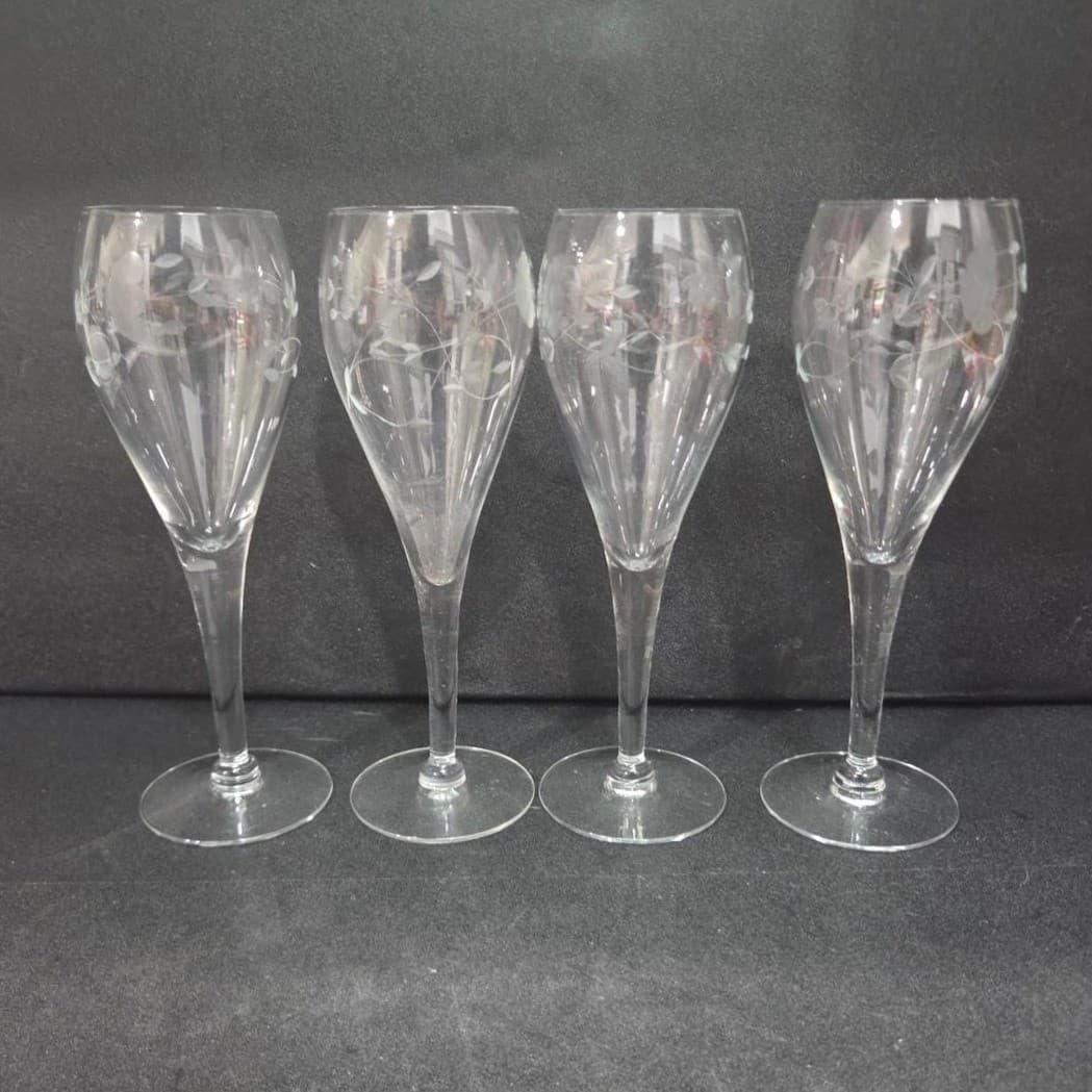 Princess House Heritage Tulip Wine Glasses, Set of 4, Etched Floral Stemware - Thumbnail 3