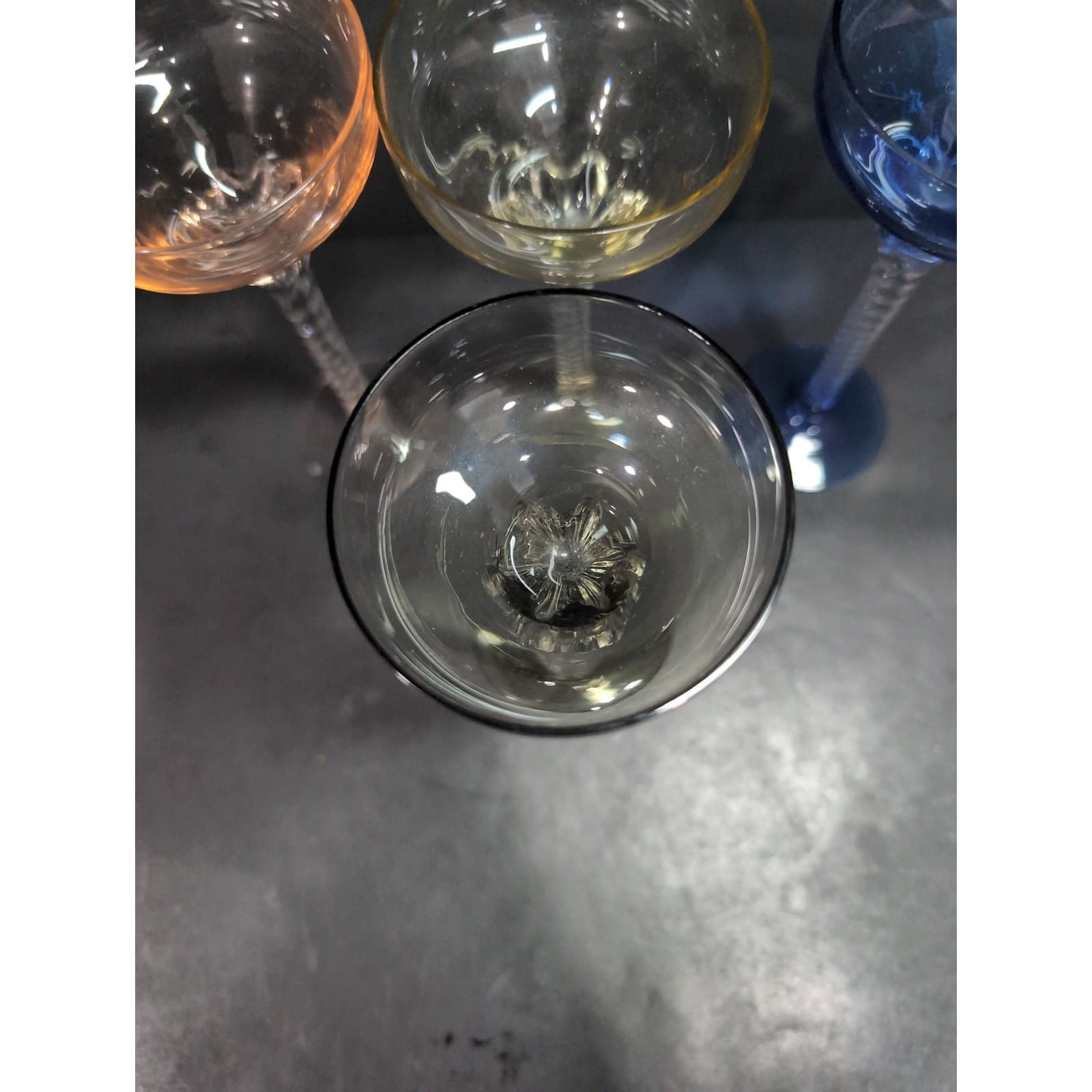 Blefeld Italian Glass Twisted Stem Champagne Glasses, Set Of 4 Elegant Drinkware - Thumbnail 6