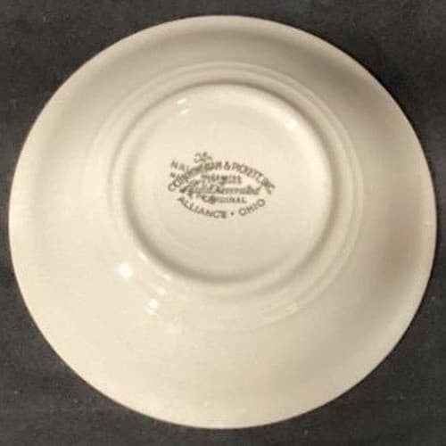 Cunningham & Pickett Cardinal Berry Bowls, Set of 2, Hand-Decorated Tableware - Thumbnail 5
