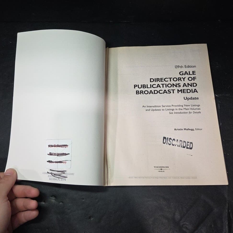 Gale Directory of Publications & Broadcast Media 139th Edition Update Softcover - Thumbnail 3