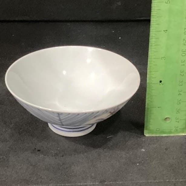 Pier 1 Imports Floral Porcelain Rice Bowls, Set of 2, Vintage Footed Asian-Style - Thumbnail 3