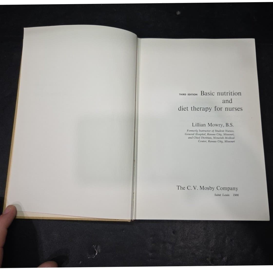Basic Nutrition and Diet Therapy for Nurses Lillian Mowry 1966 3rd Ed Hardcover - Thumbnail 4