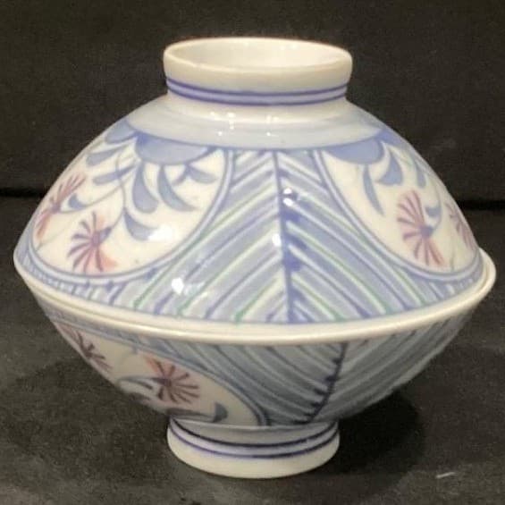 Pier 1 Imports Floral Porcelain Rice Bowls, Set of 2, Vintage Footed Asian-Style - Thumbnail 11