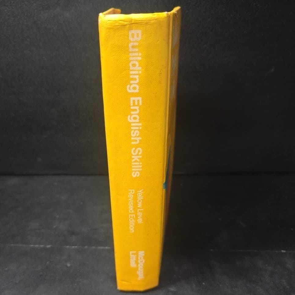 McDougal Littell Building English Skills Yellow Level Revised Edition 1981 Book - Thumbnail 9