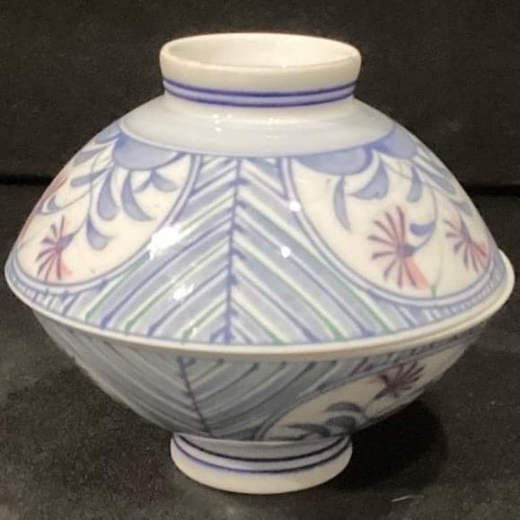 Pier 1 Imports Floral Porcelain Rice Bowls, Set of 2, Vintage Footed Asian-Style - Thumbnail 12