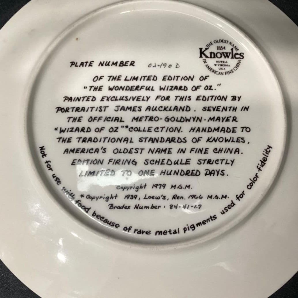 Knowles Wonderful Wizard of Oz Mayor Decorative Plate, Norman Rockwell-Style - Thumbnail 5