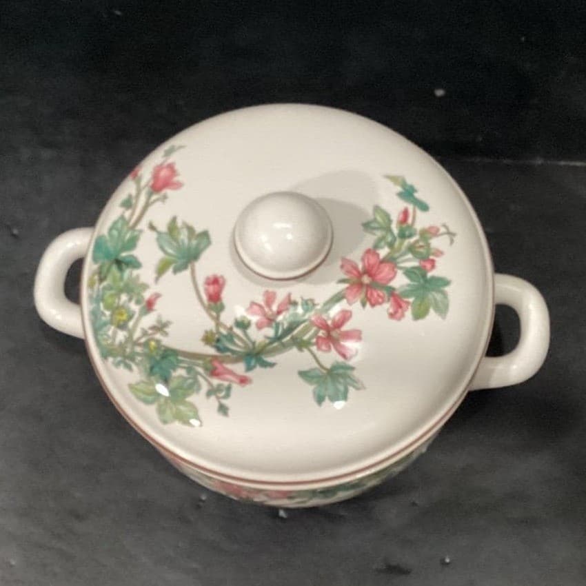 Villeroy & Boch Botanica Covered Vegetable Dish, Vintage Malva Silvestris Design - Thumbnail 4