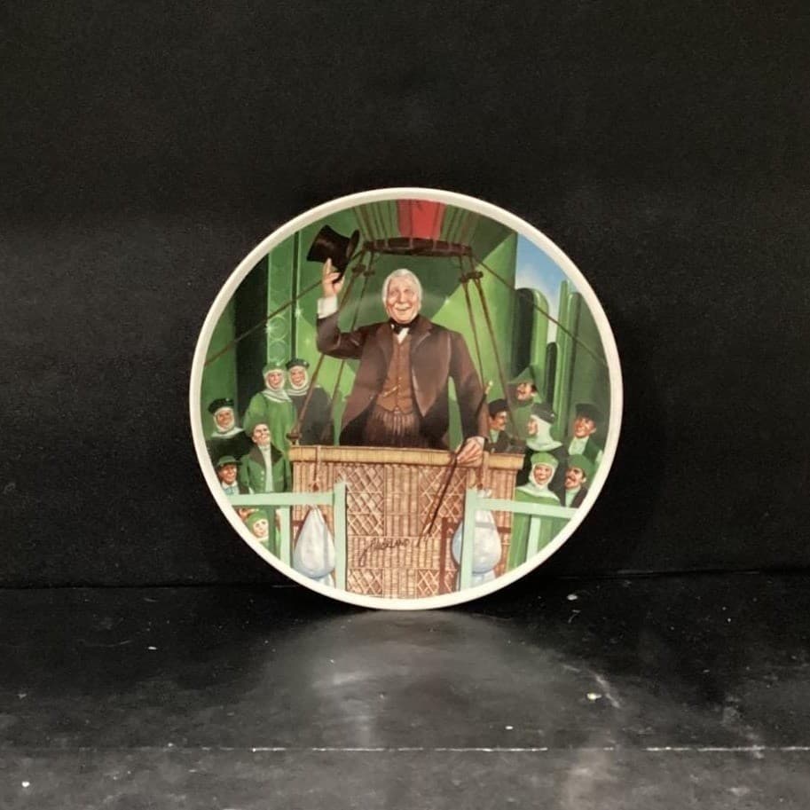 Knowles Wonderful Wizard of Oz Mayor Decorative Plate, Norman Rockwell-Style - Thumbnail 2
