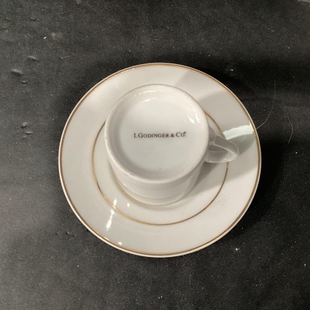 I. Godinger & Co. White Demitasse Cups w Saucers, Gold Trim Dinnerware Tableware - Thumbnail 5