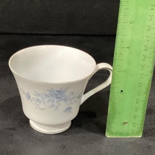 Duchess by Crown Empire Blue Flowers Teacups, Set of 4, Vintage Japan Bone China - Thumbnail 3
