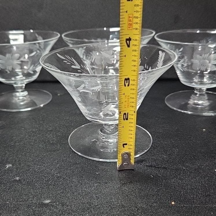 Floral Etched Sherbet Coupes, Set of 4, Vintage Glass Dessert Bowls, Tableware - Thumbnail 9