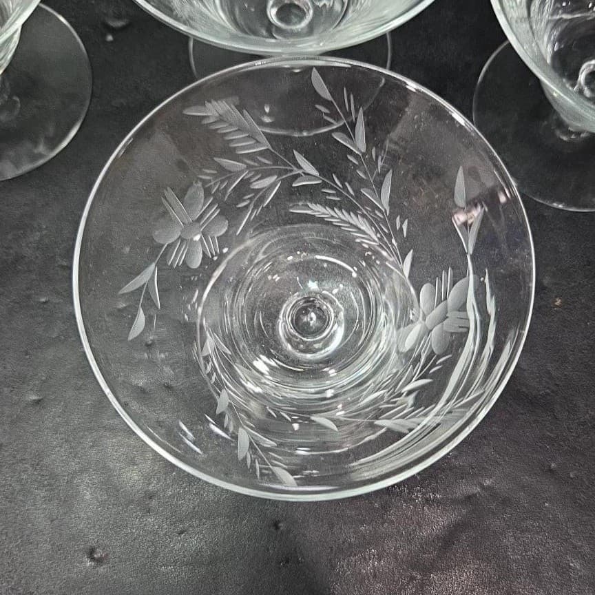 Floral Etched Sherbet Coupes, Set of 4, Vintage Glass Dessert Bowls, Tableware - Thumbnail 7