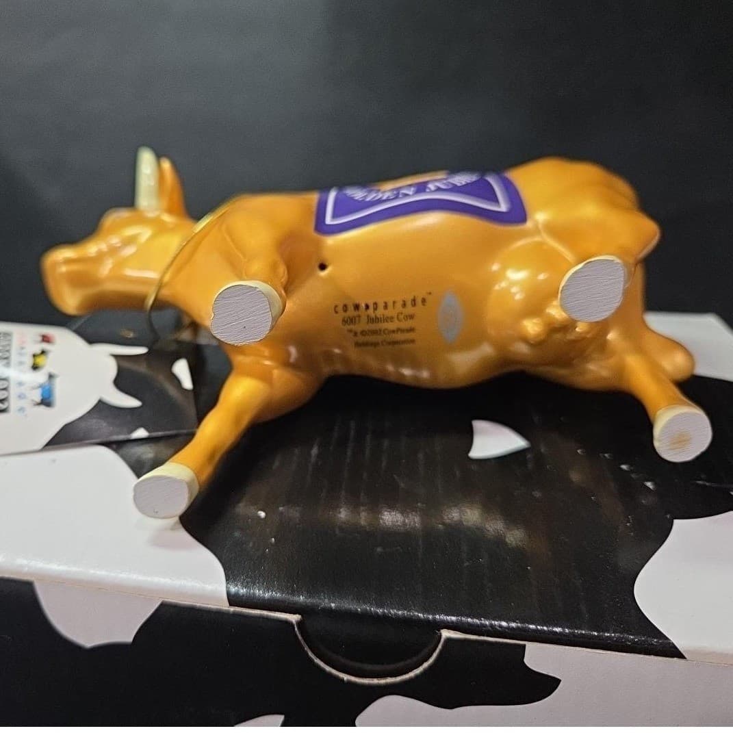 Cow Parade Jubilee Cow Figurine, Westland Giftware, #6007, Box/Tag - Thumbnail 9