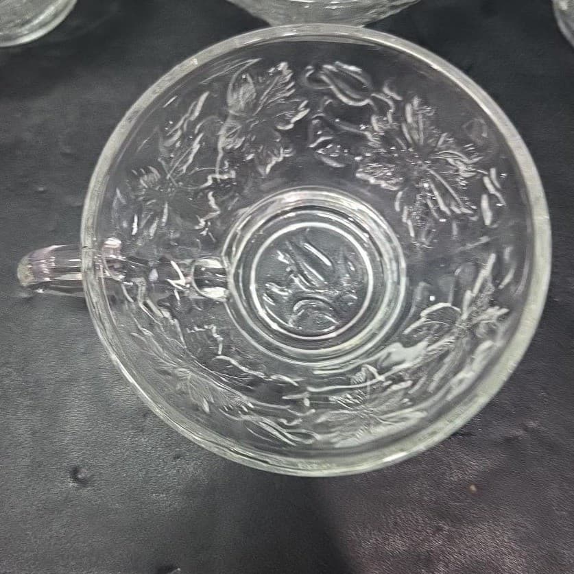 Princess House Fantasia Punch Cups, Set of 4, Vintage Embossed Poinsettia Design - Thumbnail 7