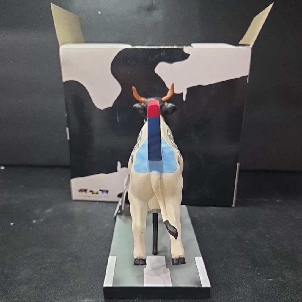 Cow Parade Platinum Moodallion Figurine, Westland Giftware, #7711, Box/Tag - Thumbnail 6