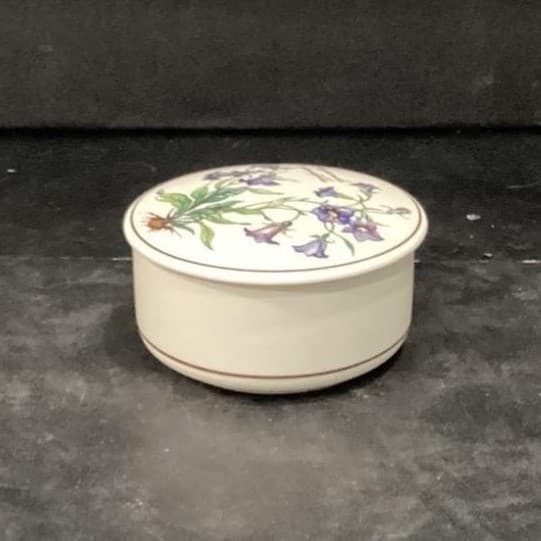 Villeroy & Boch Botanica Trinket Box, Vintage Campanula Rotundifolia Design - Thumbnail 12