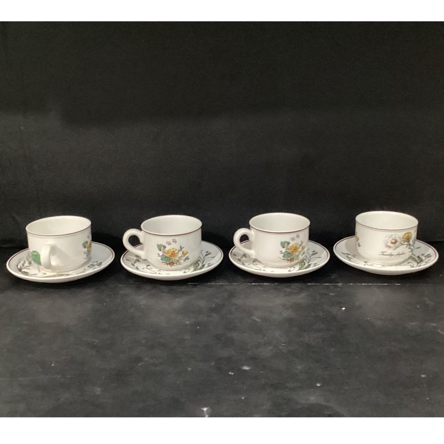 Villeroy & Boch Botanica Teacup and Saucers, Set of 4, Vintage Botanical Design - Thumbnail 10