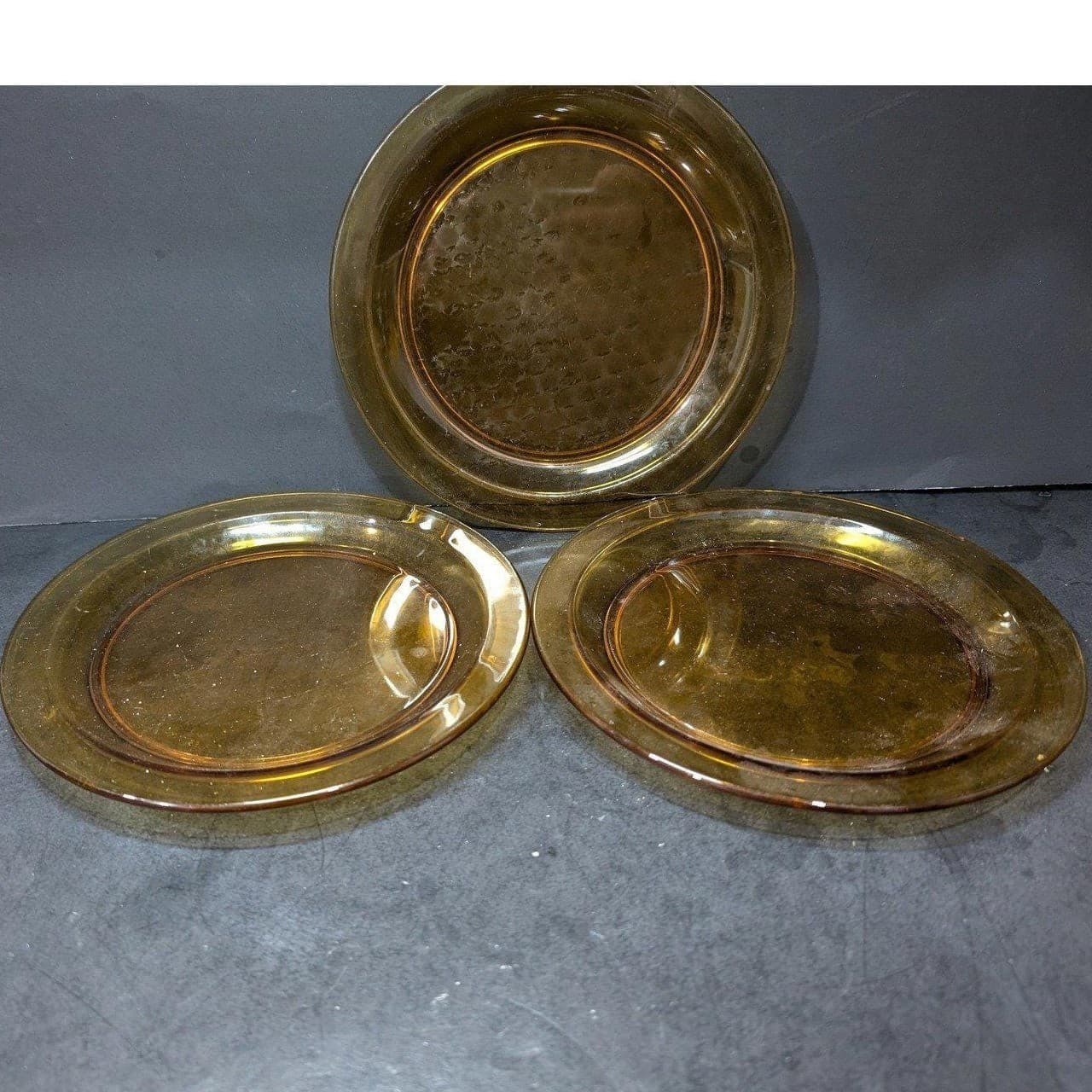 Vereco Amber Glass Dessert Plates, Set of 3, Vintage Style Yellow Glassware - Thumbnail 2