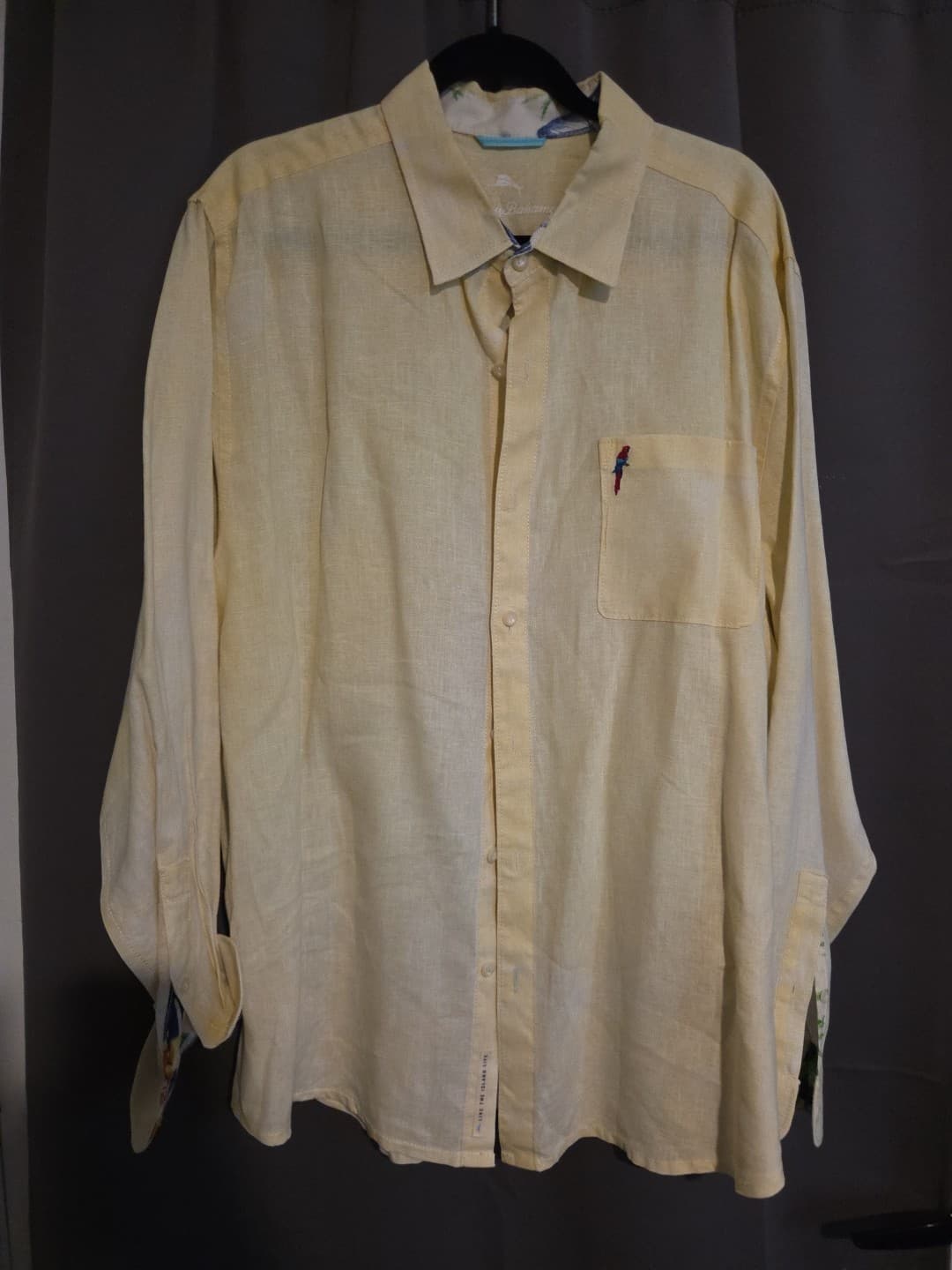 Tommy Bahama 100% Linen Shirt Mens XL Yellow Parrot Embroidered Flip Cuffs