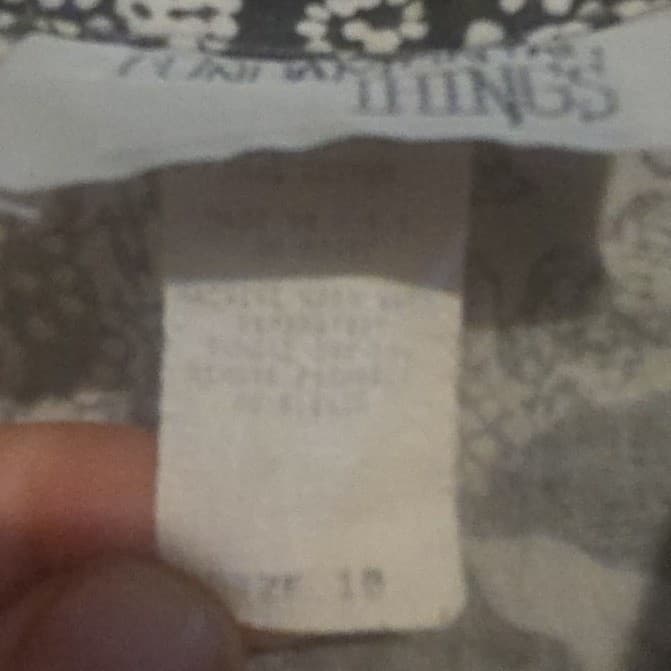 Petites by Fundamental Things Vintage Black White Floral Paisley Button Up Shirt - Thumbnail 5