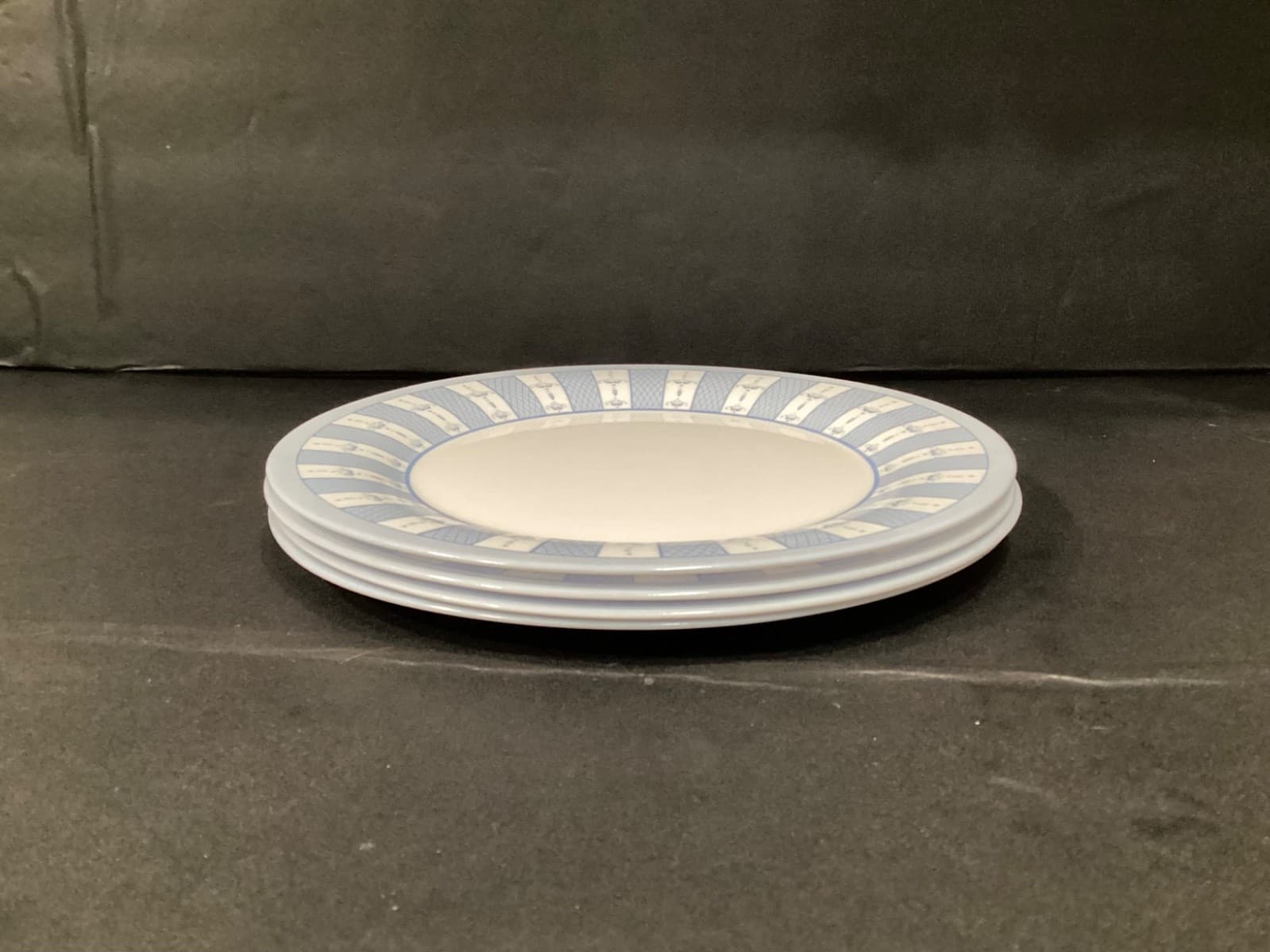 Martha Stewart Everyday Garden Trellis 10 3/4” Dinner Plates Set Of 4 - Thumbnail 6