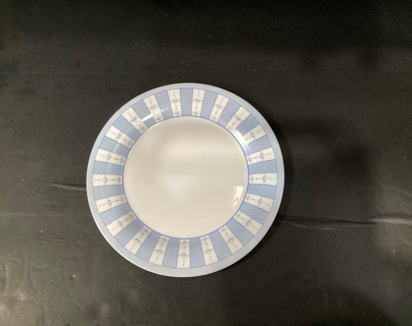 Martha Stewart Everyday Garden Trellis 10 3/4” Dinner Plates Set Of 4 - Thumbnail 2