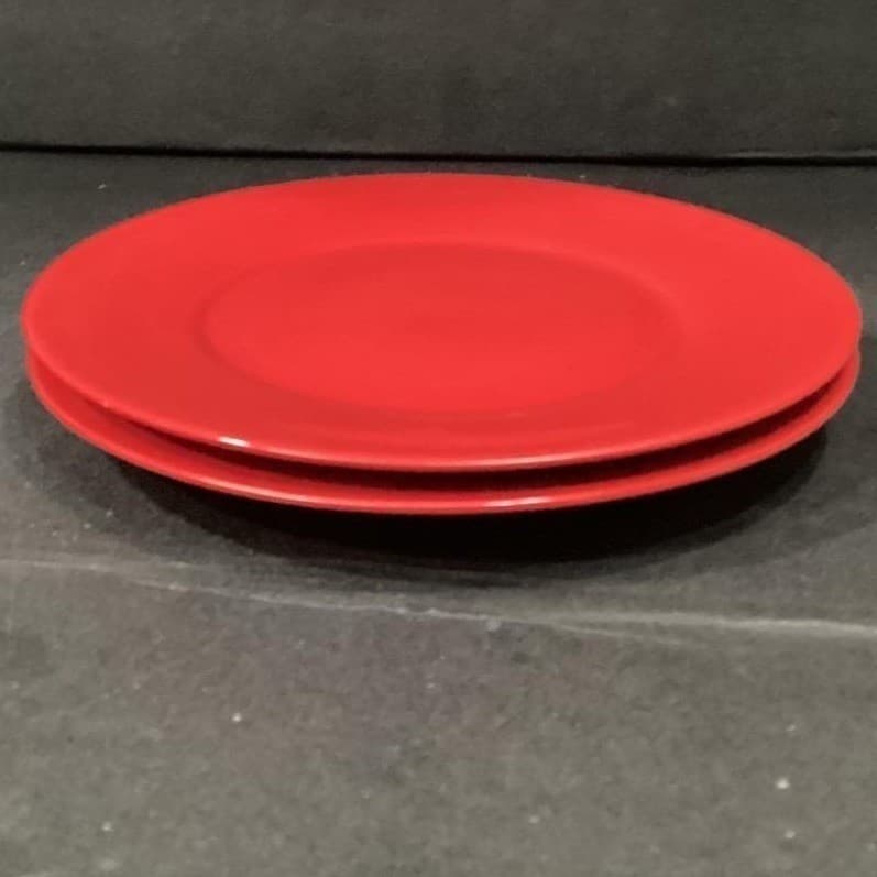 Tabletops Gallery Misto Red Salad Plates, Set of 2, Hand-Painted Stoneware - Thumbnail 9