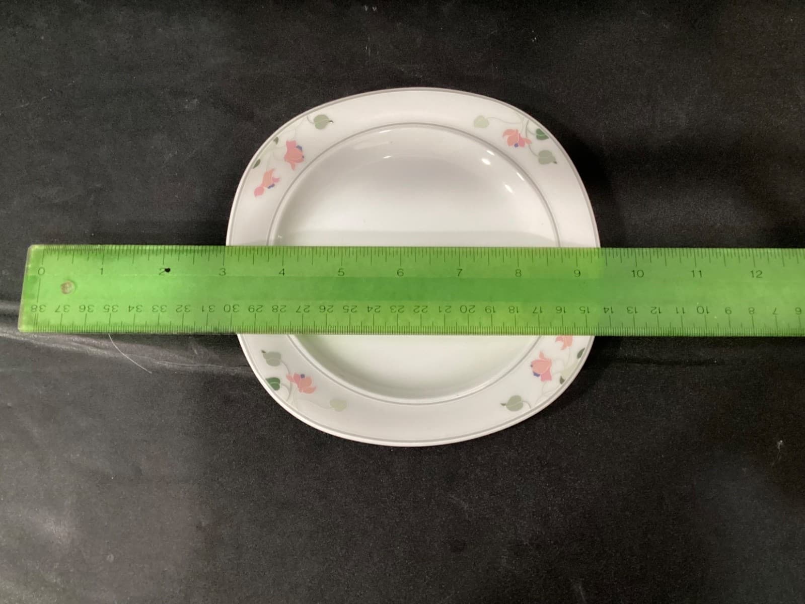 Mikasa Liana Bread & Butter Plates Set of 4 - Thumbnail 5