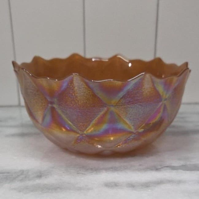 Teleflora Iridescent Carnival Glass Bowl, Vintage Quilt Pattern, Centerpiece - Thumbnail 4