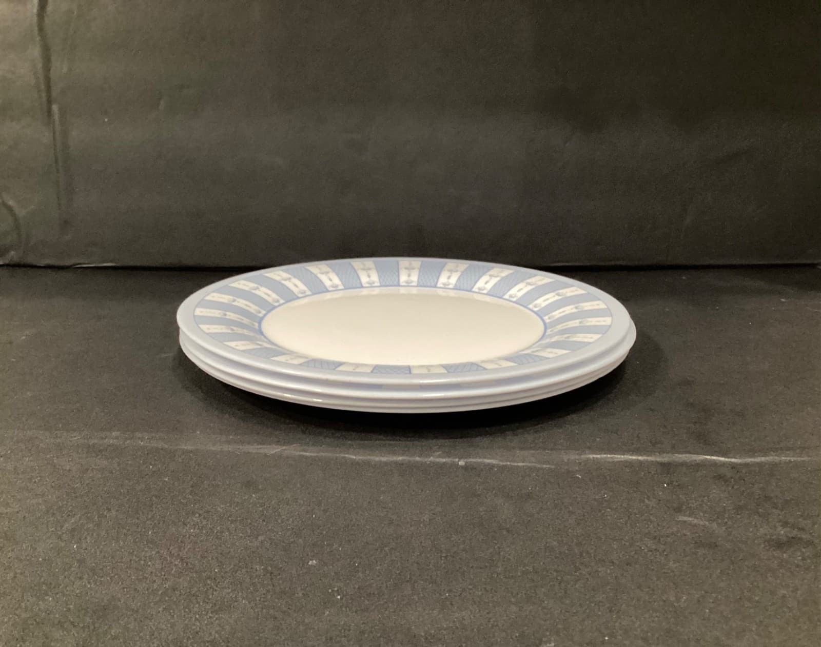 Martha Stewart Everyday Garden Trellis 10 3/4” Dinner Plates Set Of 4 - Thumbnail 8
