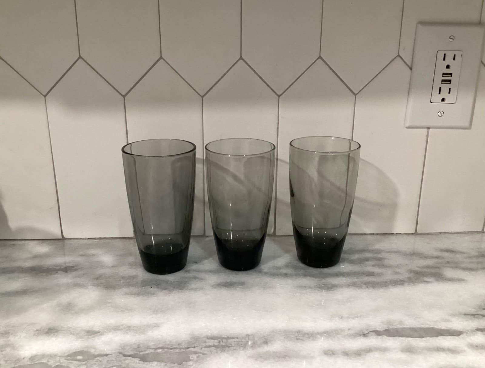Libbey Classic Smoke Gray Tumblers Drinking Glasses Coolers 16 oz Set of 3 - Thumbnail 8