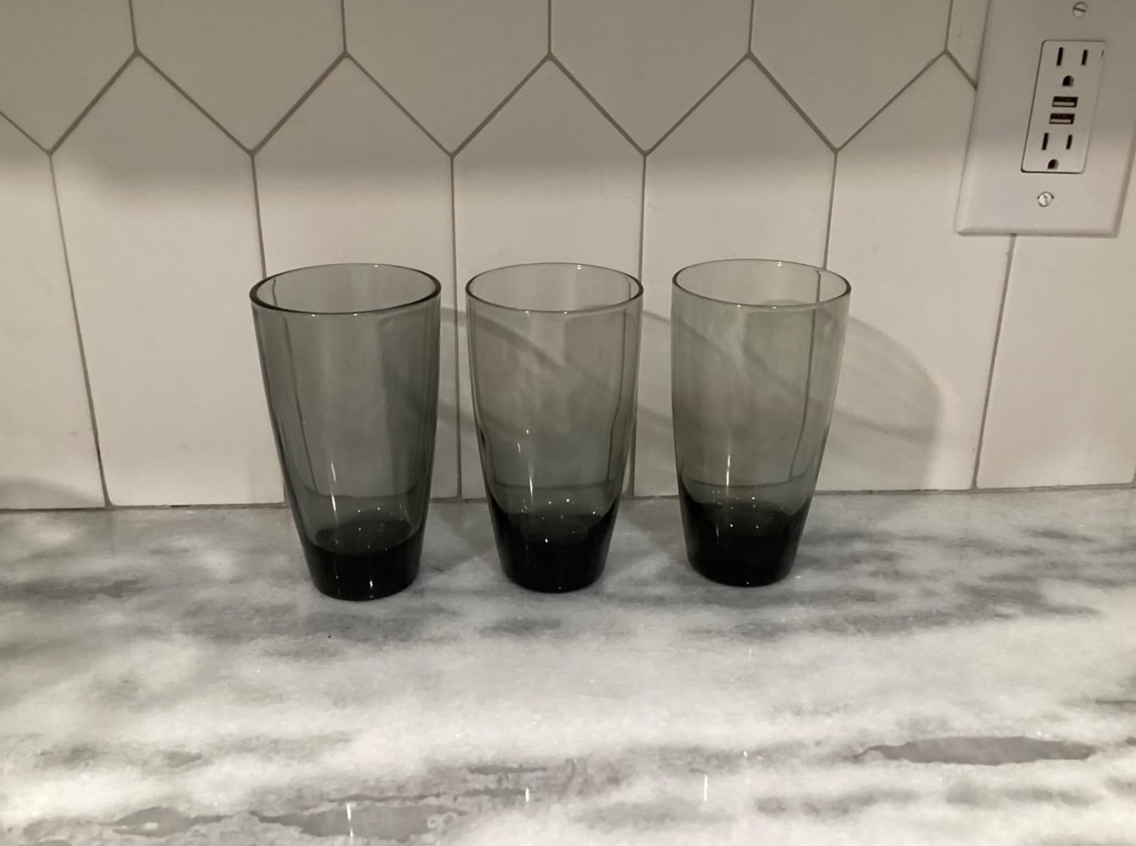 Libbey Classic Smoke Gray Tumblers Drinking Glasses Coolers 16 oz Set of 3 - Thumbnail 9