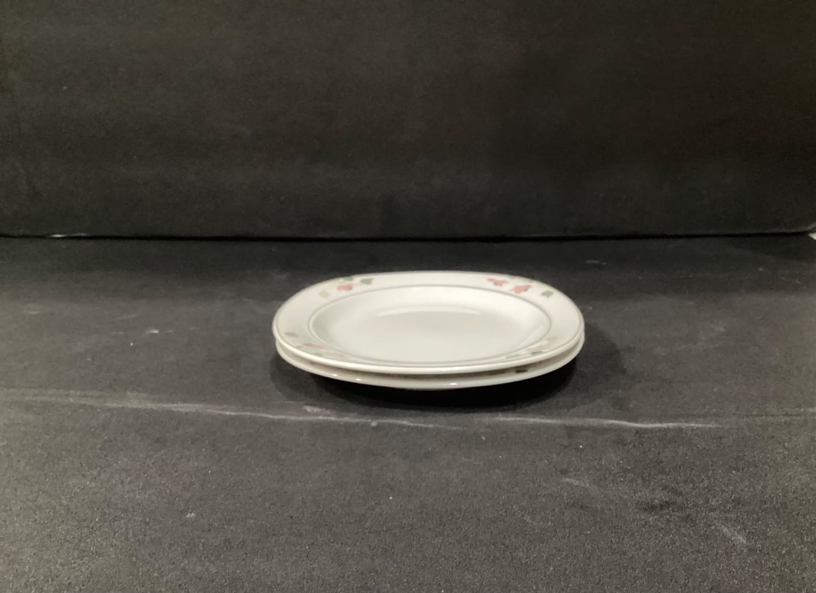 Mikasa Liana Bread & Butter Plates Set of 2 - Thumbnail 8