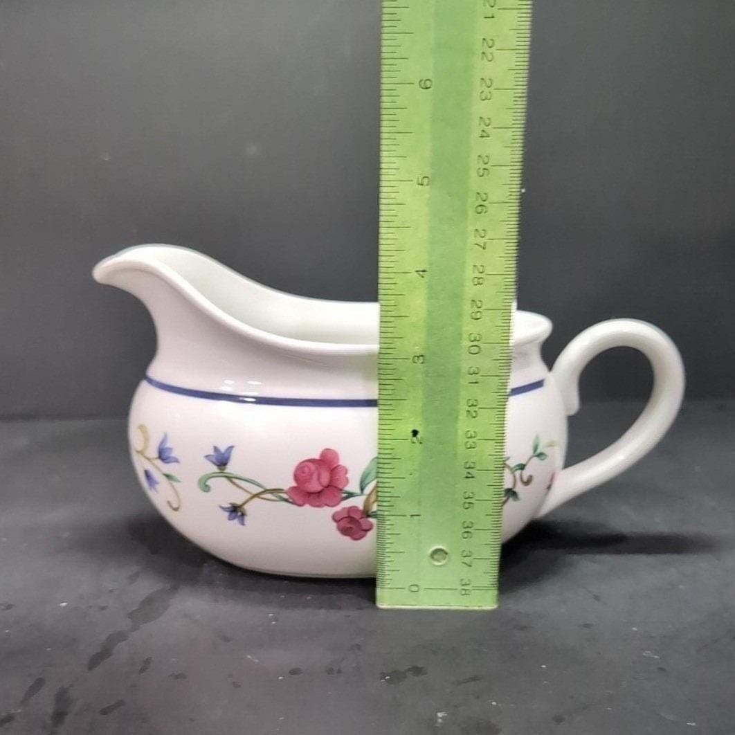Lenox Rose Garden Gravy Boat, Vintage Casual Images Collection, Floral Tableware - Thumbnail 2