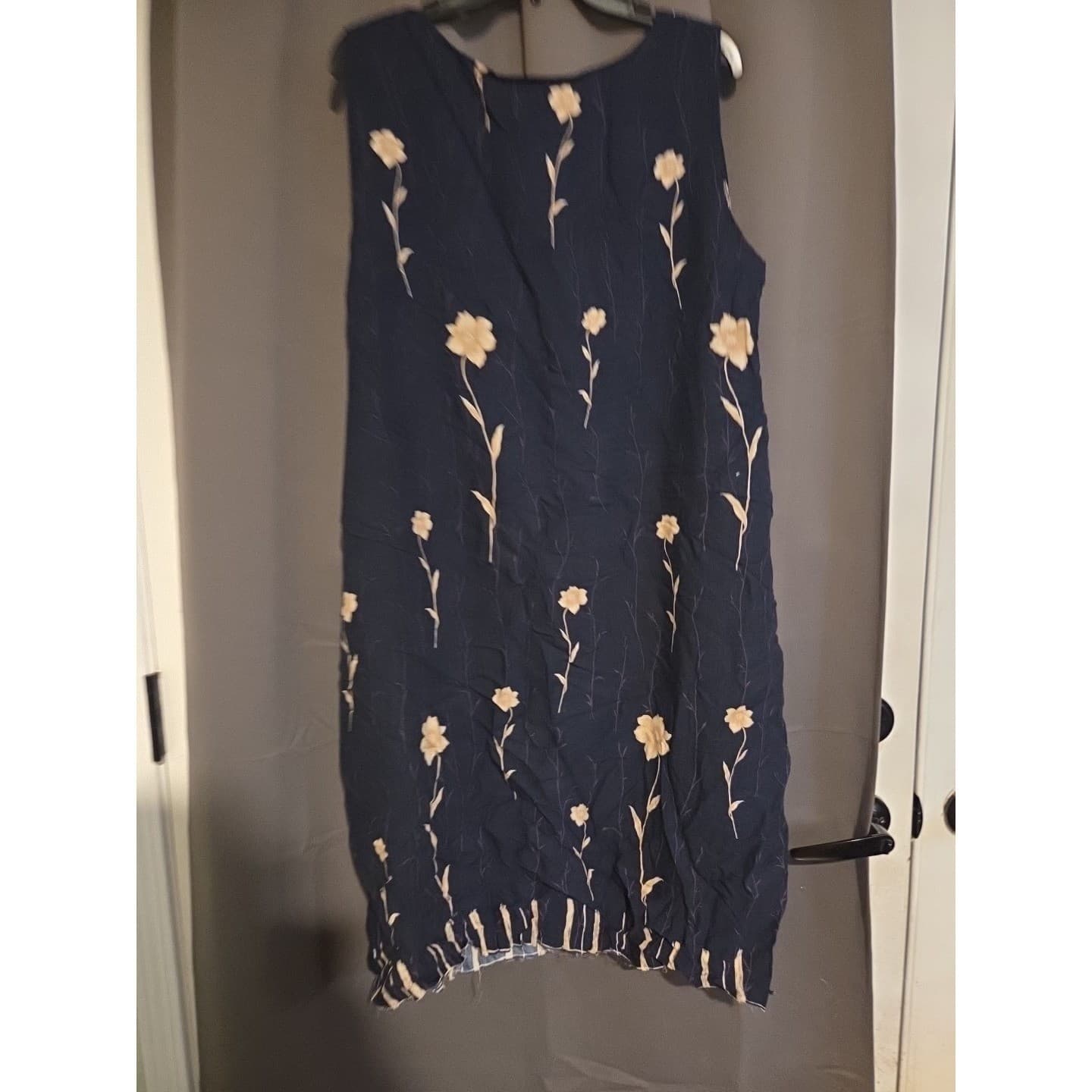 Dress Excellent Navy Blue Cream Floral Sleeveless Shift Dress, Woman's Large - Thumbnail 4
